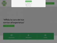 Dentistisantaclaudiacrema.it